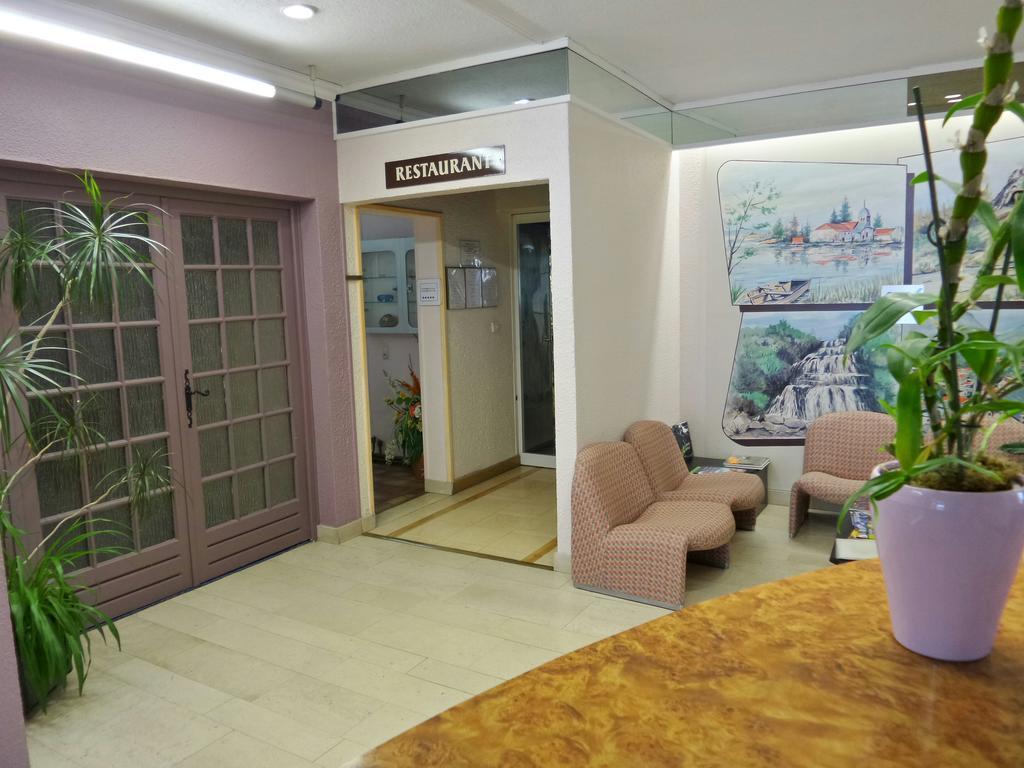 Jura Hotel Restaurant Le Panoramic แซ็ง-คล็อด ภายนอก รูปภาพ