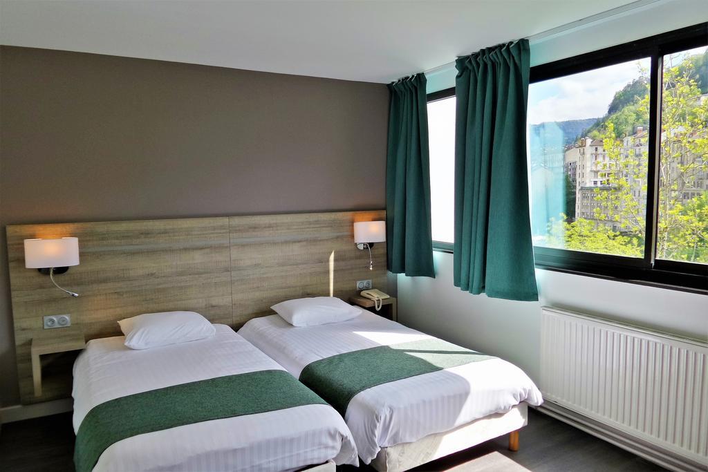 Jura Hotel Restaurant Le Panoramic แซ็ง-คล็อด ภายนอก รูปภาพ