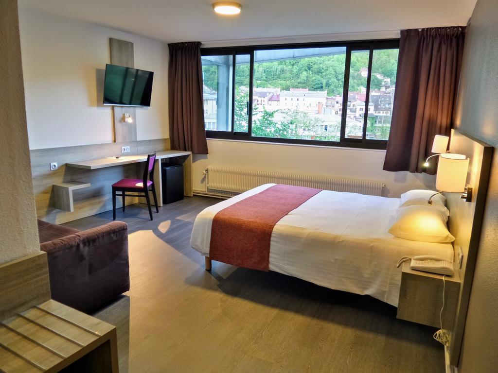 Jura Hotel Restaurant Le Panoramic แซ็ง-คล็อด ภายนอก รูปภาพ