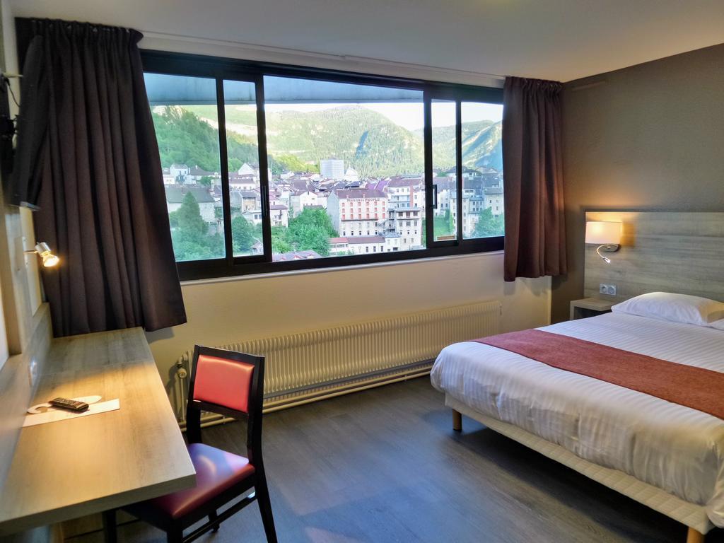 Jura Hotel Restaurant Le Panoramic แซ็ง-คล็อด ภายนอก รูปภาพ